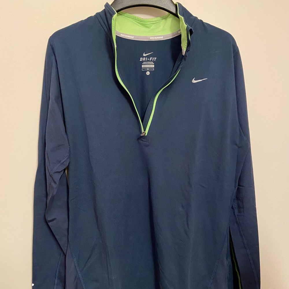 Nike dri fit 1/4 zip running top, large